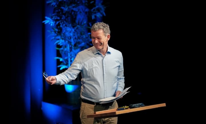 Lectoraat Authentic Leadership rondt twintig jaar af met afscheidsrede Jürg Thölke